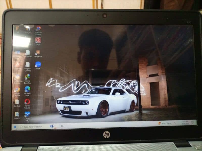 hp laptop very good condition 0