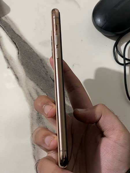 iphone 11 pro max 256 gb pta approved 3