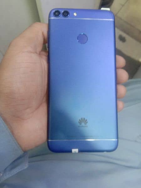 Huawei P smart 4/64GB Vivo Y17  6/128GB 1