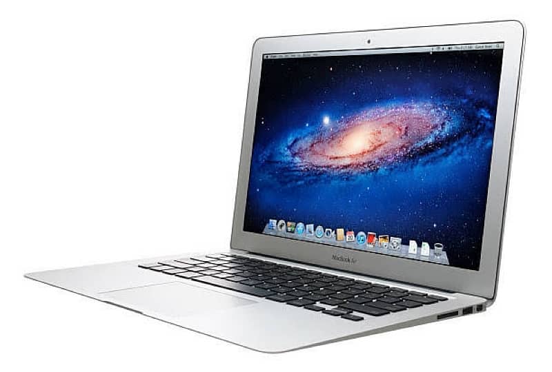 USA sy aya hy macbook air world slimiest laptop 2