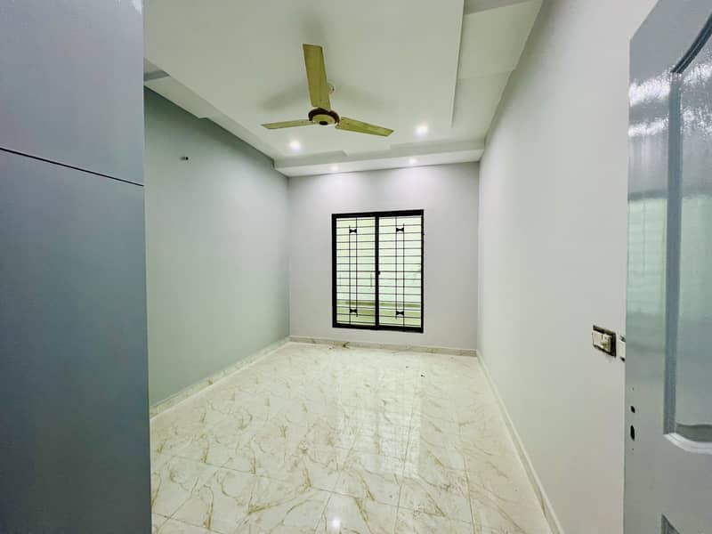 4 Marla Used Vip Condition House Available For Sale In Canal Garden Near Bahria Town Lahore 0