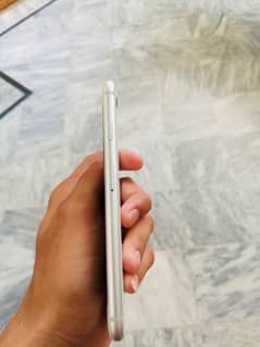 iphone 8 officiall PTA APPROVED