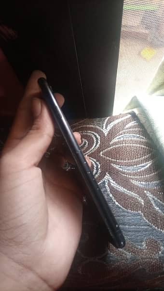 IPHONE 7 128gb pta approved 4