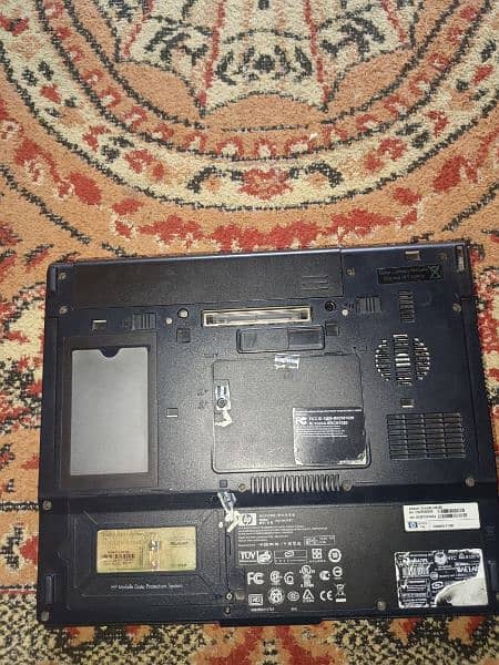 CORE 2 DUO laptop 50 GB ROM 2 GB ram battery kahtam hai 0