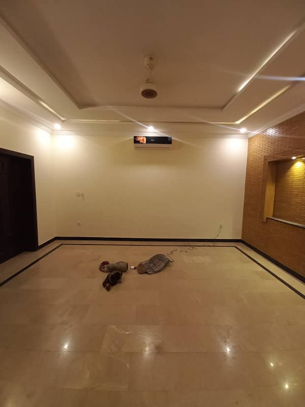 10 Marla Independent Ground portion AC installed available for rent in sector A 11
