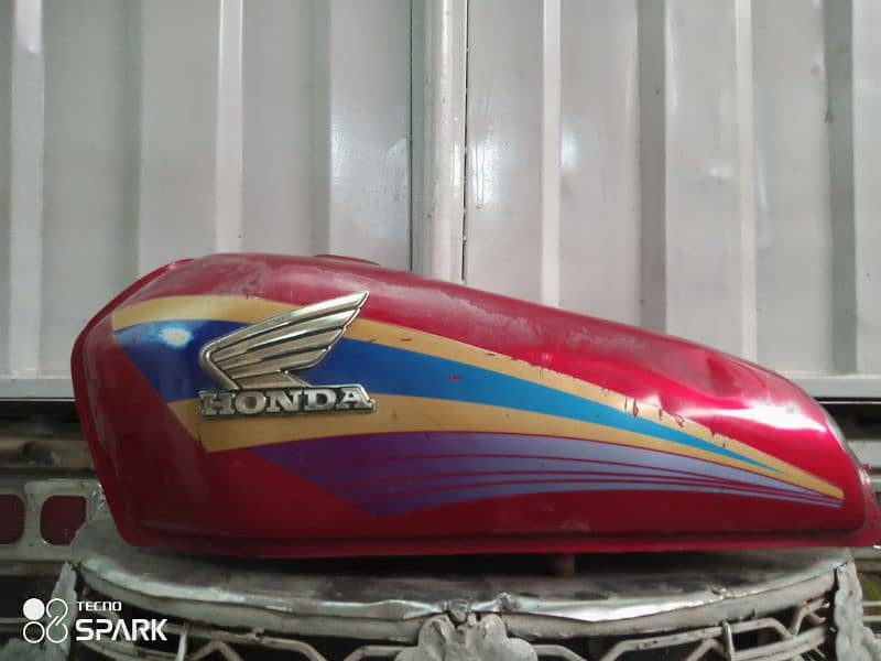 Honda 125 ki genuine tanki WhatsApp 03485816804 0