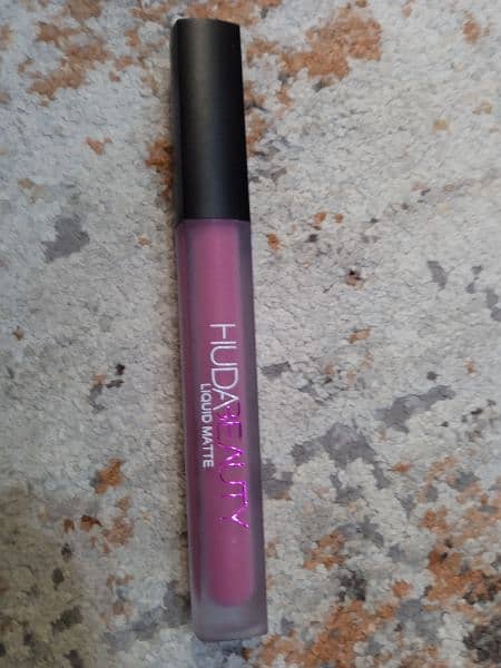 HudaBeauty Lip Mate with Lip Pencil For Sale 11