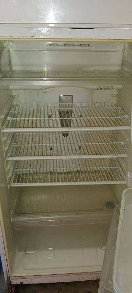 dawlance fridge full size white 2