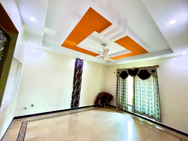 10 MARLA DOUBLE STORY HOUSE FOR RENT F-17 ISLAMABAD SUI GAS AVB 15