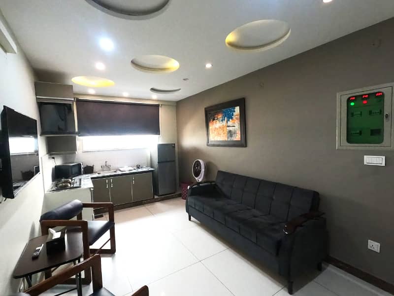 Luxury 1 BHK Apartment on Daily basis 1