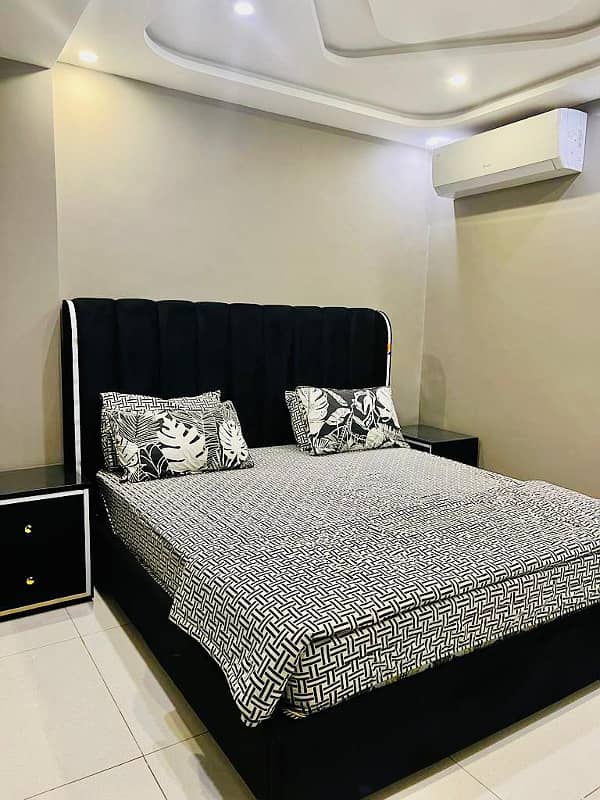 Luxury 1 BHK Apartment on Daily basis 11