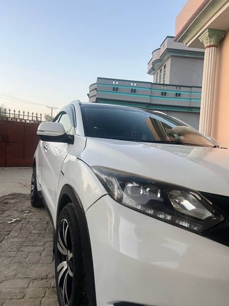 honda vezel 2015 import Lahore number hood condition 6