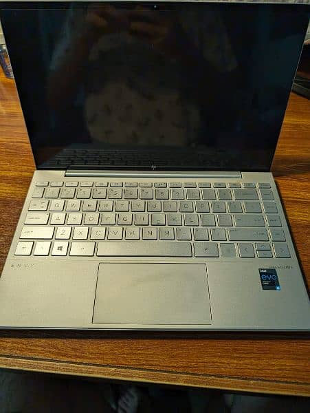 HP Envy 13 i5 11th Gen 8/256 GB with Original Box Charger 6