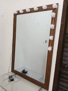 Salon Mirror