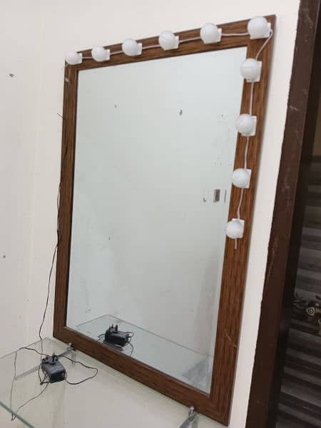 Salon Mirror 0