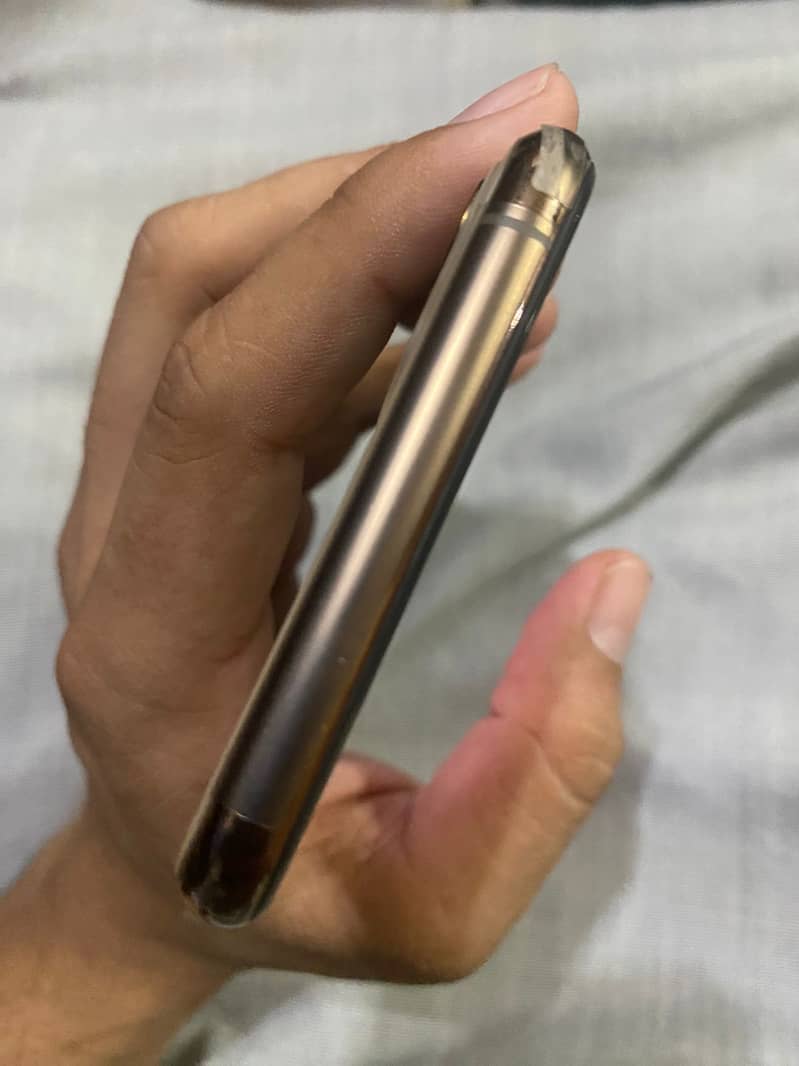 Iphone 11 pro max 2