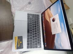 MACBOOK PRO 2017 13 INCH CORE I5 2.3 8GB RAM 128GB SSD 94 CYCLE USED