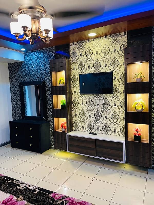 VIP LOCATION BRAND NEW FAMILY FURNISH APARTMENT LOCATION QJ HEIGHTS BAHRIA PHASE 1 4