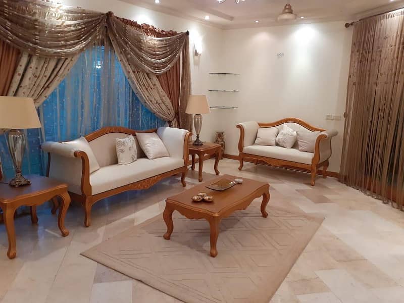 1 KANAL FULLY FURNISHED HOUSE AVAILABLE FOR SALE IN DHA PHASE 5 20