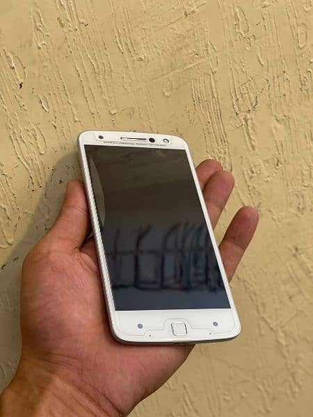 MOTO Z slim 4GB 64GB NORMAL+ GAMING PHONE 10 by 10 condition 1