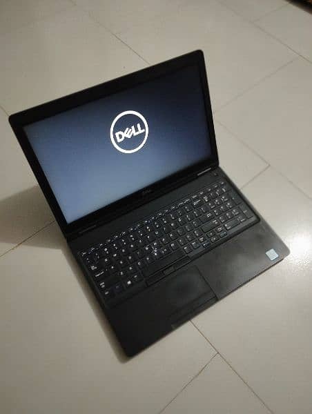 Laptop Dell i5 8th gen 1