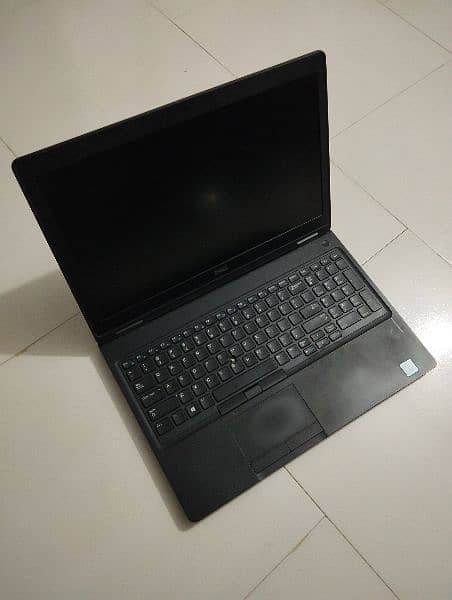 Laptop Dell i5 8th gen 2