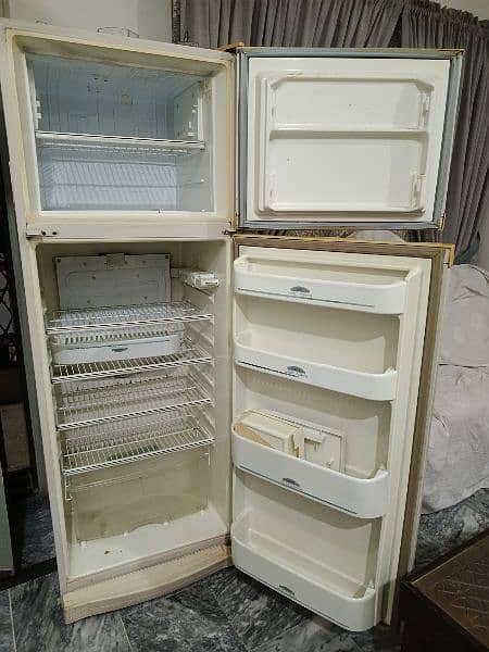 dawalance fridge A1 condition 1