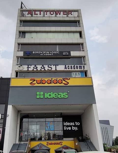 3200 sqft Office for Rent at Kohinoor City, Faisalabad Best For Software Houses, Consultancy, Marketing Office, Call Center, Digital Agency, Training Institute, National And Multinational Companies 3