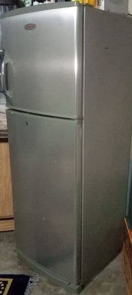 singer medium size fridge 1