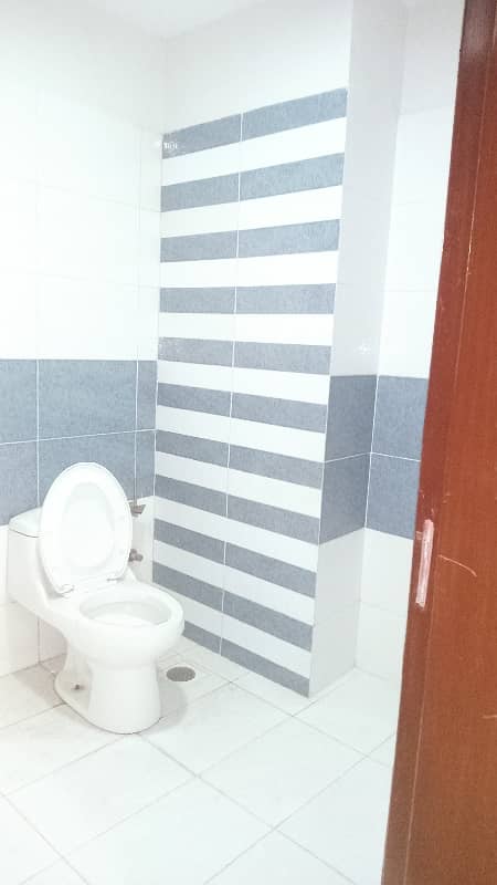 Apartment available for Rent in Askari 11 sec-B Lahore 5