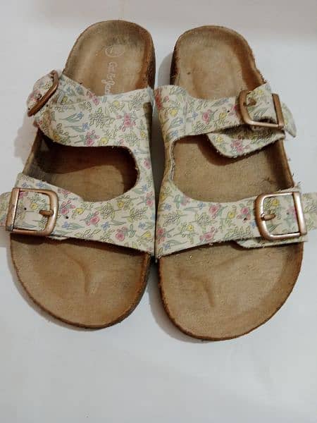 Premium Preloved Branded Girls Sandals 3