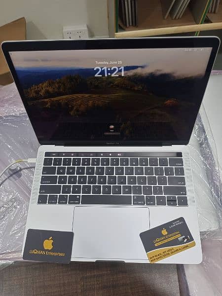 MACBOOK PRO 2018 CTO MODLE 13 INCH TOUCHBAR CORE I5 Q-C 16GB RAM 1TB 0