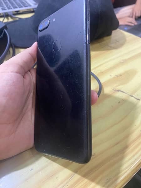 I phone 7 plus 128 GB PTA Approved Low Price 4