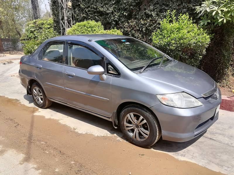 Honda City 2004 mint condition 2st owner 3