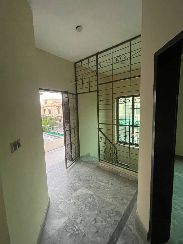 BEST OPPORTUNITY TO BUY 5 MARLA HOUSE IN BAHRIA TOWN IN LOW BUDGET 4