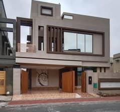 MODREN DESIGN 10 MARLA BRAND NEW HOUSE FOR SALE IN VERY REASOANBLE PRICE