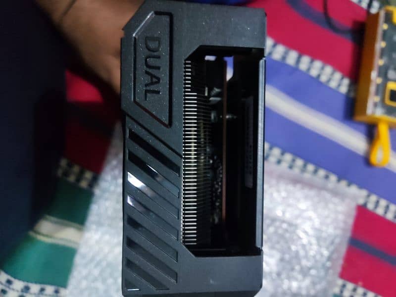 AMD Asus RX6600/8-GB 4