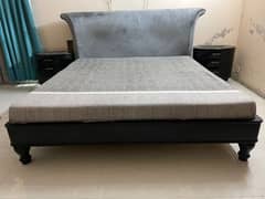 BED WITH SIDE DRAWS AND MATRESS