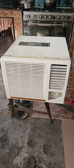 0.75 Ton AC In Good Condition Imported