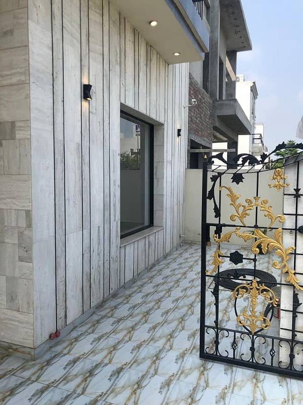 5 Marla House Available For Rent In DHA Phase 6 Lahore 10