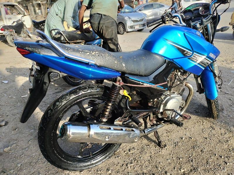 YBR 125 2015 urgent sale 8