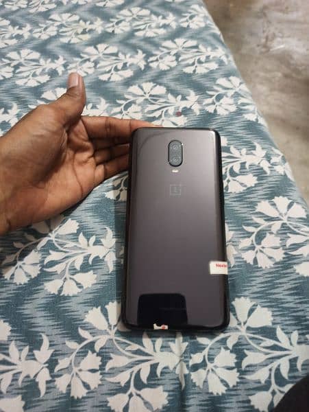 OnePlus 6T  8/128 good condition 03052727462 4