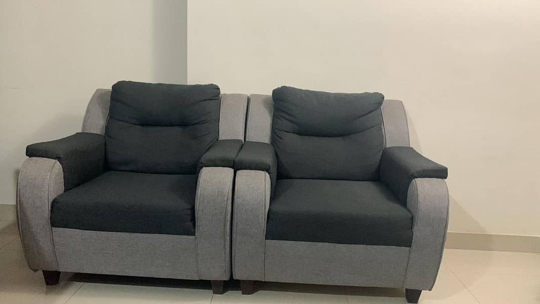 Sofa Set (2 seater & 1 seaters) Total 4 seater 0