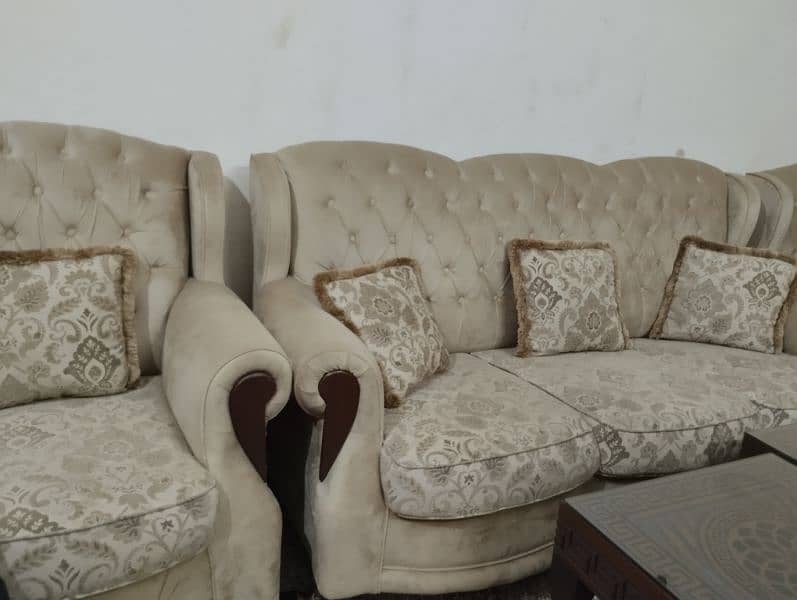 7 seater sofa set with tables 0