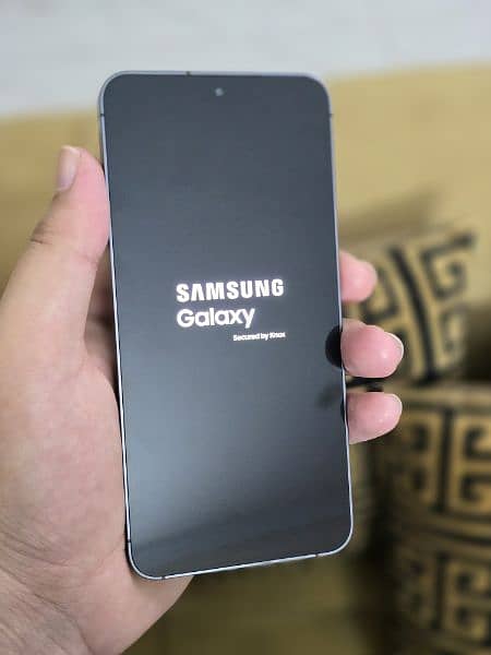 Samsung Galaxy S24 Lock 6