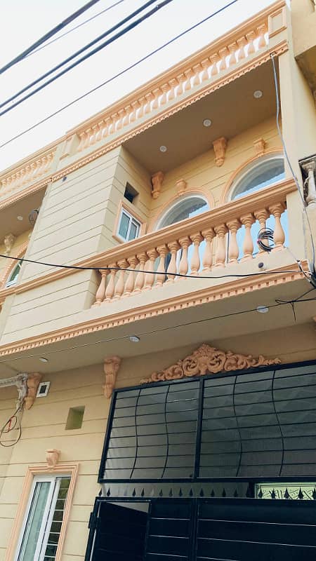 Spanish House 2.5 Marla Available For Sale in Main Boulevard DHA 1