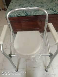 Washroom chair