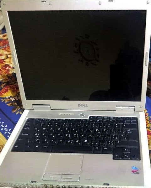 Dell Laptop inspiron 6400 1
