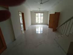 12 MARLA FULL HOUSE AVAILABLE FOR RENT IN DHA PHASE 2