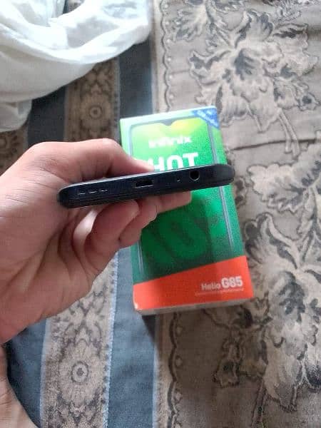Infinix hot 10s in good condition 4